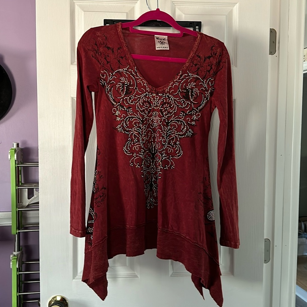 NWOT Shirt, Handkerchief Sides